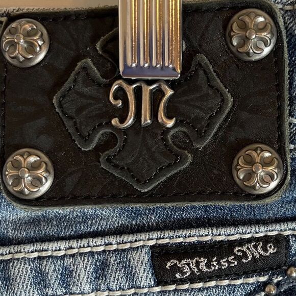 Miss Me Denim Capris JP5163P2 Sz 26 - Picture 3 of 14